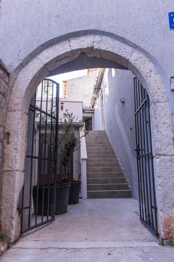 Apartment Old Town Mariolina 克尔克 外观 照片